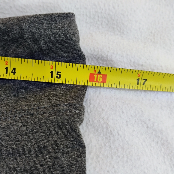 Vibrant Floral Gray Leggings - Picture 6 of 9